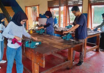 Suasana Praktek